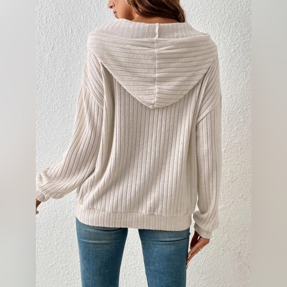 Everyday Ease Ribbed Hoodie - Picture 4 of 5